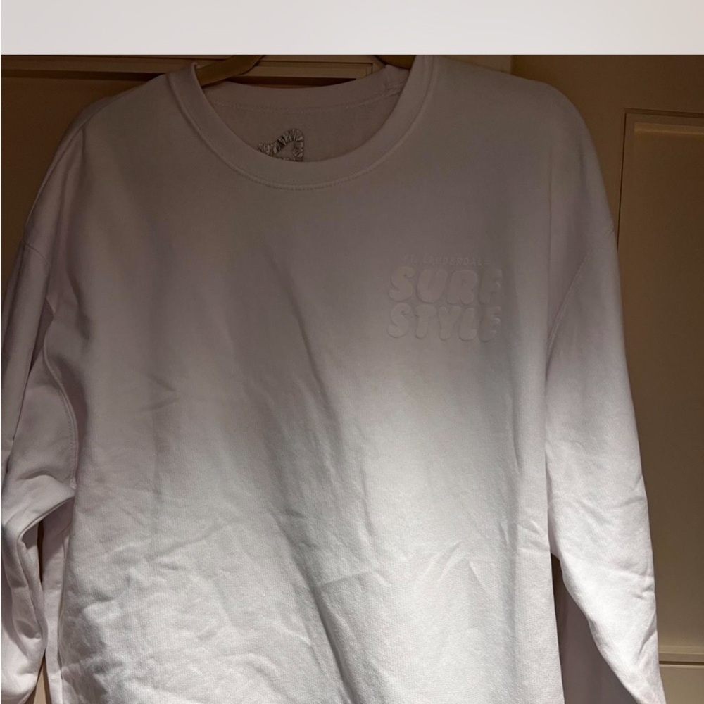 Surf Style White Sweatshirt
